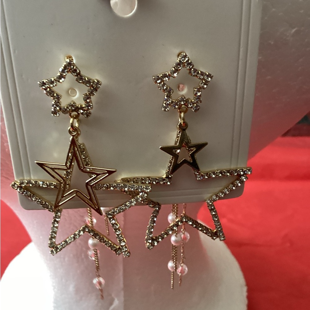 Elegant Gold Star Drop Earrings